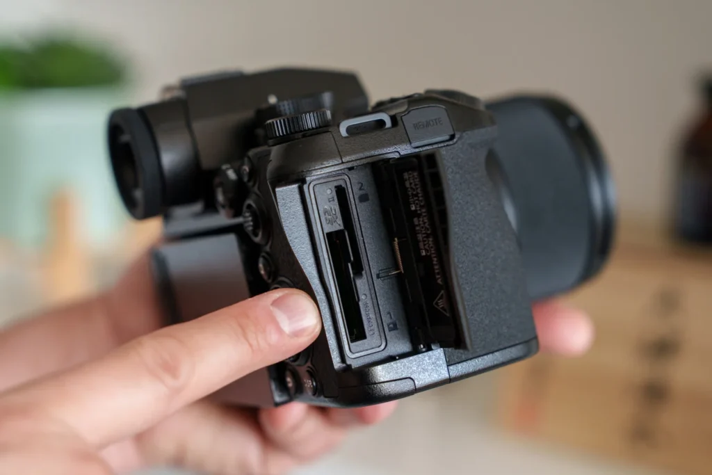 Panasonic Lumix S1Rii-11-1536x1024