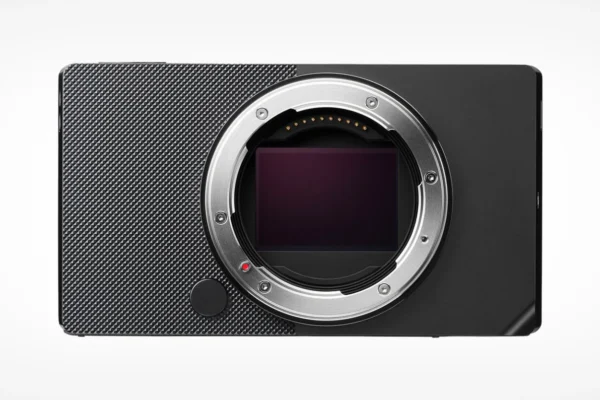 Sigma BF: Máy ảnh full-frame “siêu đơn giản” 24.6MP, chỉ với 3 nút bấm!